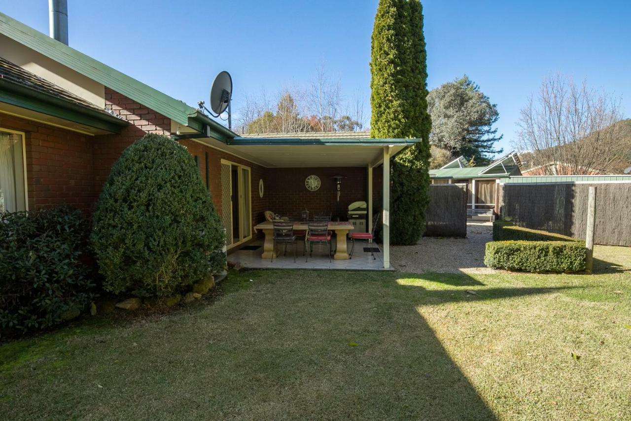 The Birch House - Silver Birches Accommodation Bright Exterior foto